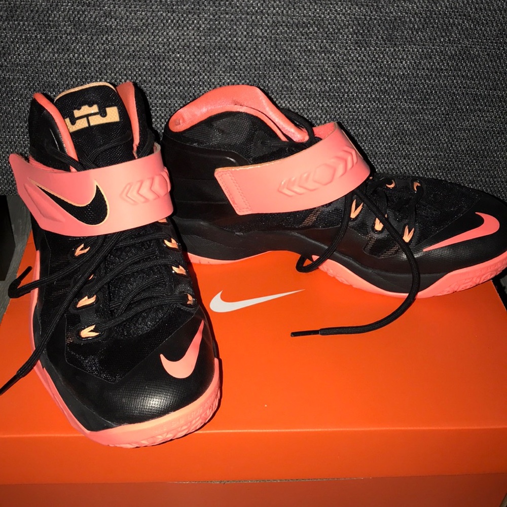 Nike Youth Basketball Shoes